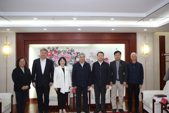 民进中央常务副主席朱永新接见无锡市委会一行